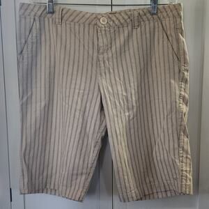 O'Neil Crew Tan Striped Junior Walking Shorts Size 13